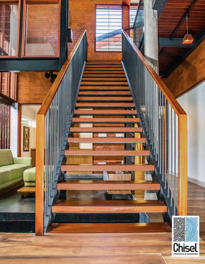 #StaircaseDesigns #WoodenStaircase #StraightStaircase #SteelStaircase #StaircaseDesigns