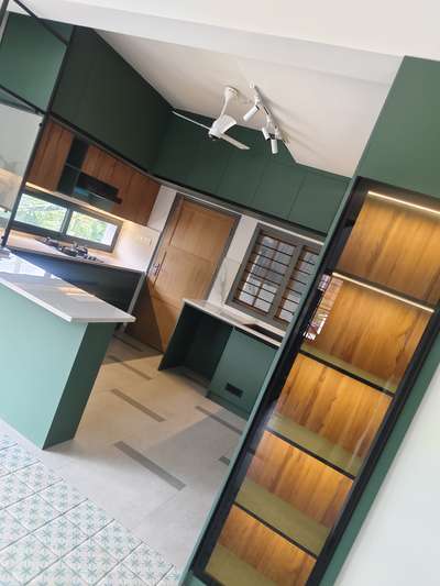 #LuxLiv #ModularKitchen #KitchenDesign #LuxuryKitchen #ModernKitchen #InteriorDesign #HomeDesign #KitchenGoals #DreamKitchen #interiorkerala