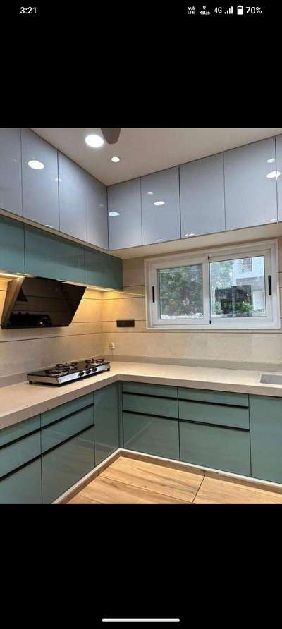 modular kitchen carpenter