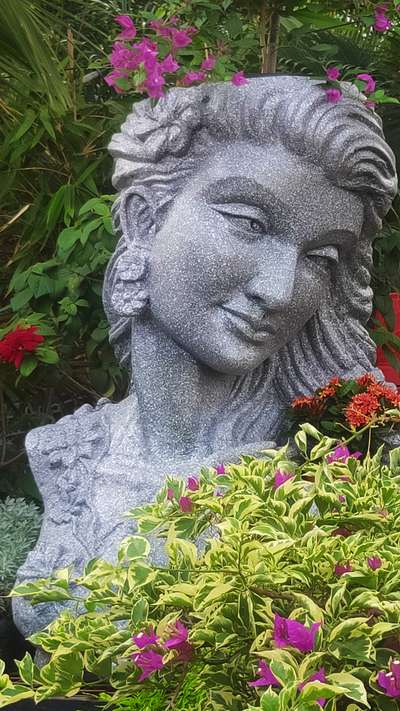 5 feet garden decor sculpture planter #gardensculpture  #gardenplanter #planters  #gardendecor