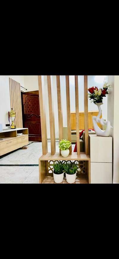 lovi or kichan entry  arch  content. 7678662036  square feet