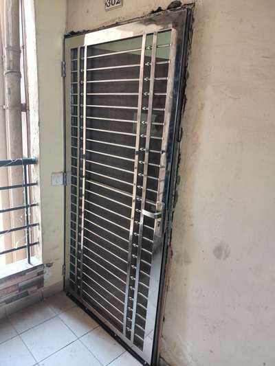 Stainless steel gate