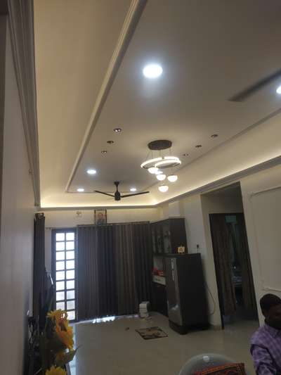 work done 📍mahu naka 
with P. O. P cornice moulding for ceiling and wall 
 #FalseCeiling  #cornice  #moulding  #GypsumCeiling  #FalseCeiling  #PVCFalseCeiling  #Architectural&Interior  #LUXURY_INTERIOR  #indorecity  #madhyapradesh