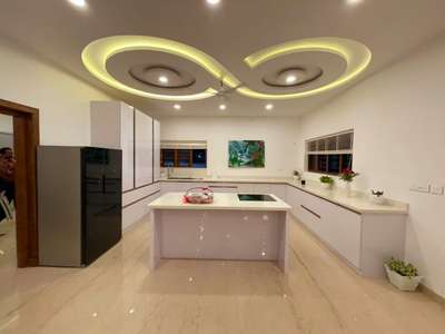 #ModularKitchen  #LargeKitchen   #KitchenIdeas  #LShapeKitchen  #KitchenCabinet  #KitchenRenovation  #KitchenInterior  #KitchenDesigns