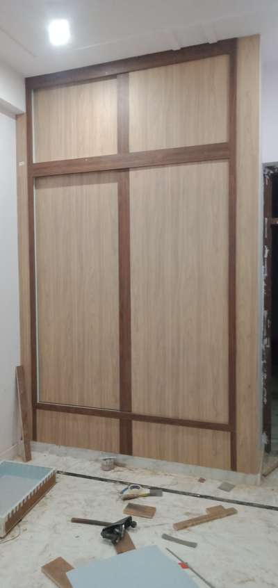 wardrobe,
sliding doors