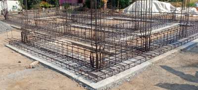 Bed and beam foundation