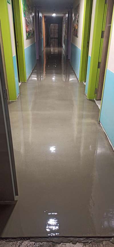 self leveling flooring