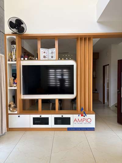 മോഡേൺ പാർട്ടിഷൻ ടി.വി യൂണിറ്റ് ✨സ്റ്റൈലും സ്പേസും ഒരുമിച്ച്…
നിങ്ങളുടെ ലിവിംഗ് ഏരിയയെ കൂടുതൽ എലഗന്റാക്കാൻ ഒരു പെർഫെക്റ്റ് സൊല്യൂഷൻ 💯

ടി.വി യൂണിറ്റും പാർട്ടിഷനും ഒരുമിച്ചുള്ള ഈ ഡിസൈൻ, നിങ്ങളുടെ വീടിന് നൽകുന്നത് ഒരു പ്രീമിയം ലുക്ക് ആണ്.

✔ ലിവിംഗ് & ഡൈനിംഗ് സ്പേസുകൾ സ്റ്റൈലിഷായി വേർതിരിക്കാൻ

✔ ഓപ്പൺ ഷെൽഫുകളിൽ ഡെക്കർ ഐറ്റങ്ങൾ മനോഹരമായി പ്രദർശിപ്പിക്കാൻ 

✔ താഴെയുള്ള സ്റ്റോറേജ് യൂണിറ്റുകൾ ഉപയോഗിച്ച് ക്ലട്ടർ ഫ്രീ സ്പേസ്

✔ വുഡ് ഫിനിഷ് – warm & luxury feel

നിങ്ങളുടെ വീടിനും ഇത്തരമൊരു മോഡേൺ ടച്ച് വേണമോ?



— Ampio Home Decor

#HomeInterior #TVUnitDesign #ModernHome #KeralaHomes #InteriorDesign #AmpioHomeDecor #LivingRoomDesign #DreamHome