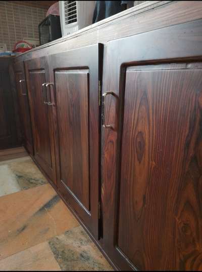 *rosewood kitchen cabinet*
kitchen cabinet shutters made rosewood under existing cabinet.
premium and elegent product.
Tandem boxes, other storage accessories rate comes extra as per requirement