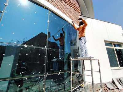 Vidya Devi Jindal Hisar School. 


#glassworks #GlassDoors #WindowGlass #Toughened_Glass
