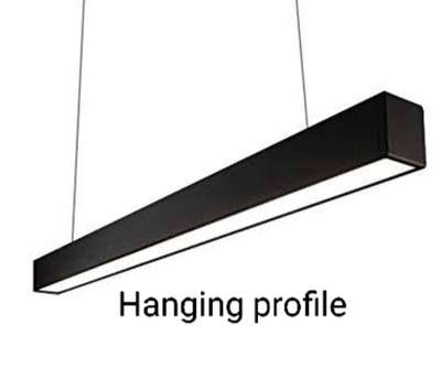*hanging leaner*
fancy hanging light for offline