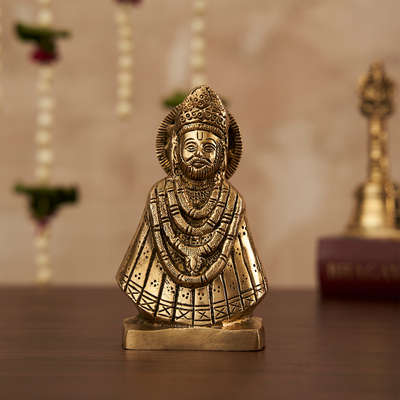 Brass-lord-khatu-shyam-ji-idol-statue-decorative-showpiece
DIMENSIONS & MATERIAL
Size L-8cm W- 4.5cm H-13.5cm
Material Brass
Color Gold
#home #decor #decortwist #tableart #tabledecor #wall #decoration #indian #holy #products #god #homedecor #diya #planters #pooja #poojakit #poojaroom #puja #india #noida #mumbai #delhi #gurugram #productphotography #decorshopping
