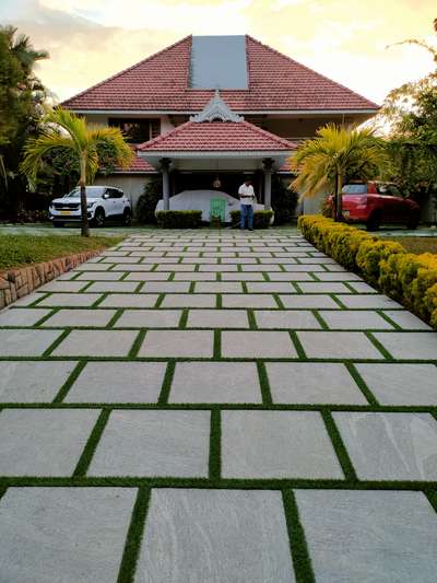 Royal Stone

#banglourstonewithartificialgrass