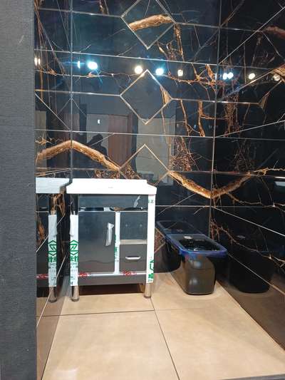 #designer/bathroom/tiles/