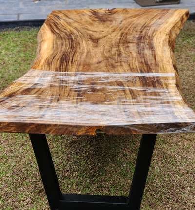 #epoxihgalleria 

9778027292

LIVE EDGE DINNING TABLE 
7×3

#DiningTable #DINING_TABLE #dinning_set #DiningTableAndChairs #diningarea #wooden_dining_set #diningtables #RectangularDiningTable #diningroomdecor #diningtables