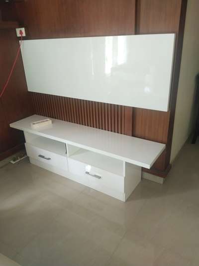 simple tv stand work