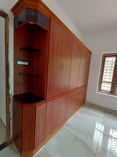 Aluminium Wardrobe