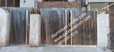 Aluminium profile gate by Hibza sterling interiors Pvt Ltd manufacturer indelhi #gatelookcraft #gate #designergates #aluminiumprofilegates
#maingates
#aluminiumgates
#profilegates