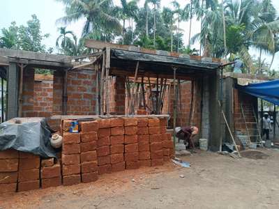 Concrete day... 
Client :- Mr. Manu
Site :- Kaipamangalam

#HouseConstruction #CivilEngineer #civilwork #civilconstruction #archcivil #civilarchi #Sunshade #lintelconcrete #concretestaircases #concreteday #civilengineerlife #Contractor #KeralaStyleHouse #keralahomestyle #keralacontemporaryarchitecture