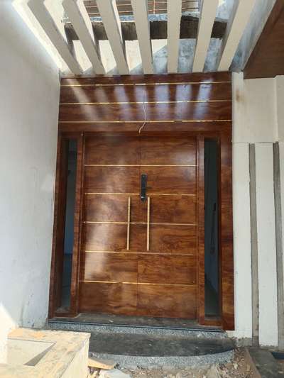 Door With Chokhat