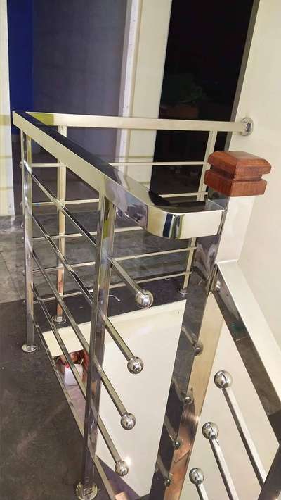 #StainlessSteelBalconyRailing  #StainlessSteelfurniture  #handrailstaircase  #ssrailing