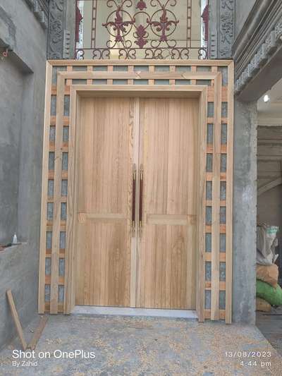 wooden door  #woodendoor  #woodworkig
 #modularkitcan  #modularalmirah  #Carpenter  #furnitures