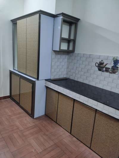 #KitchenCabinet #KitchenInterior #ModularKitchen #aluminiumwork കിച്ചൻ ഡിസൈൻ