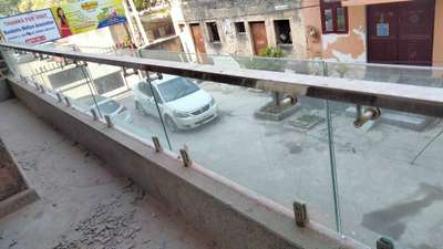 12mm railing fitting with 4inc balustrade panels panel in Rohini sec 22 Delhi