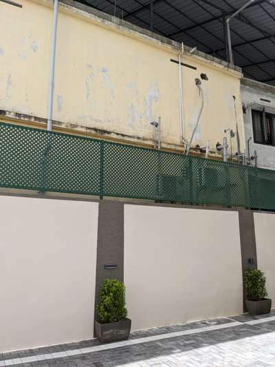 PVC Lattice trellis fencing on top of the compound wall
#fence #privacy #lattice #australian_made