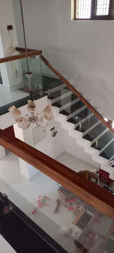 Glass handrails