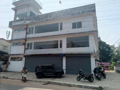 Commercial building puthenthode