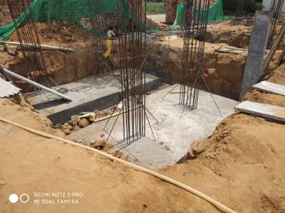 *Building Construction*
150 - 220 Rs/sqft