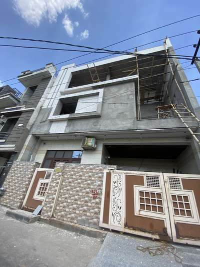 Ceiling maker’s 
90/120
Square Feet