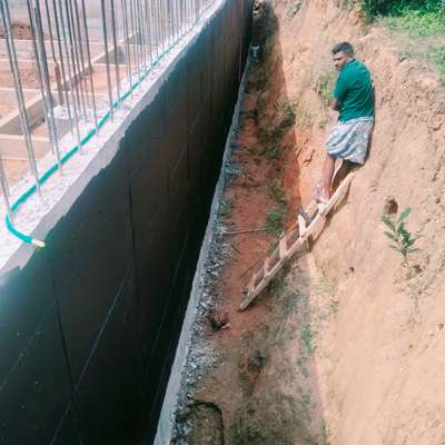 Retaining wall water proofing