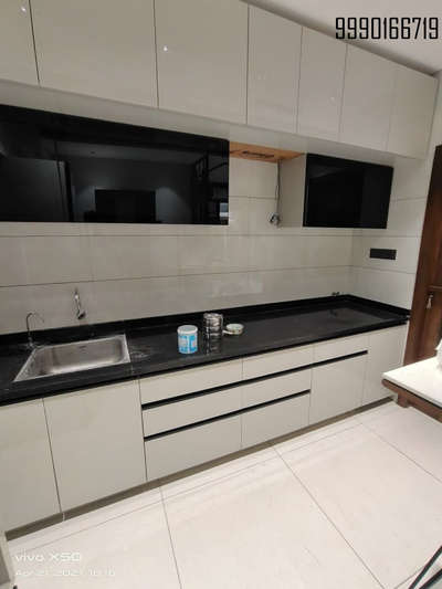 #KitchenCabinet  #WoodenKitchen  #ModularKitchen  #ClosedKitchen  #KitchenInterior  #kitchendesign