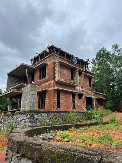 5.5 cents 1800 sqft villaunit
 #calicutdesigners #Calicutconstructionsandconsultants #villaconstrction #villaproject #villadesign