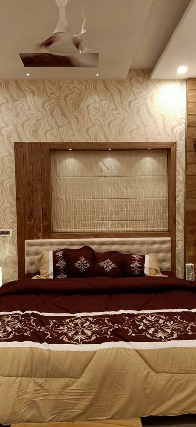 #LUXURY_INTERIOR #interriordesign #BedroomDesigns #BedroomDecor #BedroomIdeas #malabaryinteriors #KingsizeBedroom #bedroominteriors #WoodenBeds #TeakWoodDoors #furnitures #furnituremakers  #woodendoors #woodenfinish #sruthiwood #Thalassery