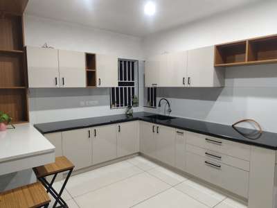 Modular kitchen 
Client : Mr.Razak Chettippadi, Parappangadi
Material: PVC sheet Glossy mica Lamination 
Accessories: Hettich  #Hettich  #modularkitchen #kitchen #kitchendesign  #KitchenCabinet  #LShapeKitchen  #KitchenCabinet #budgetkitchen