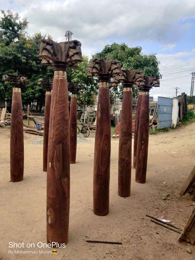 beatiful 9 feet brass top carved pillars for Royal look