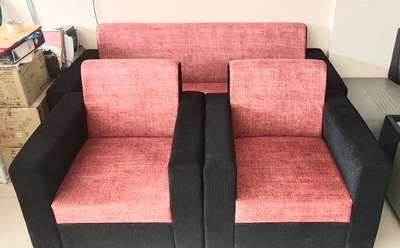 5 Seater Sofa Set 
Price -  8000/- Per Set
Call - 9803296666
#LivingRoomSofa #Sofas #NEW_SOFA #sofaset