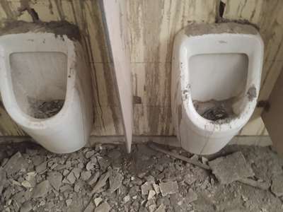 BATHROOM TOILETS WORK AT YAMUNA EXPRESSWAY  #BathroomDesigns #BathroomIdeas #BathroomRenovation 
#BathroomFittings