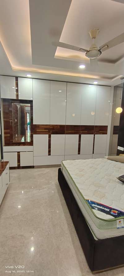 SR interior design all wooden work