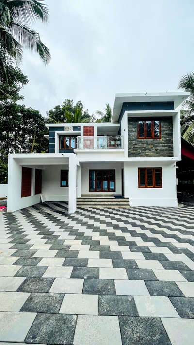 1712/3bhk/Modern style
/double storey/kasaragod

Project Name: 3bhk,Modern style house 
Storey: double
Total Area: 1712
Bed Room: 3bhk
Elevation Style: Modern
Location: kasaragod
Completed Year: 

Cost: 39 lakh
Plot Size: