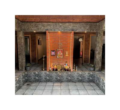 The art of tradition 

Laterite house  #KeralaStyleHouse #architectkerala #TraditionalHouse #Nalukettu #tropicalhouse