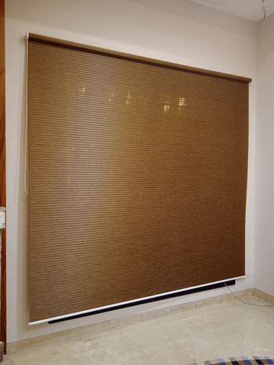 Rollar blind 🏢
Rollar blind
Zebra blind
wooden blind
Honeycomb blind
Roman blind
customized Blinds
all types blinds are available 👍
 #blinds 
#Designs 
#HomeDecor