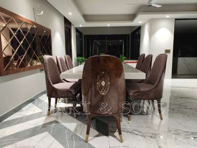 6 SEATER LUXURY DINING TABLE 
9/6/5/0/9/8/0/9/0/6