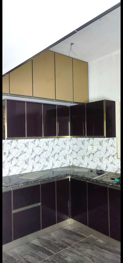*kitchen cupboard*
kitchen cupboard with acp sheet, uv board , pvc sheet l
cost depends on materials used
