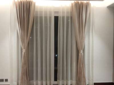cotton fabric curtain with  white sheer
#Ddecor #asianpaint #HomeDecor #curtains #curtainfabrics #dlfphase1 #gurgaon #delhi #faridabad #homeinteriordesign #upholstryfabric #Furnishings