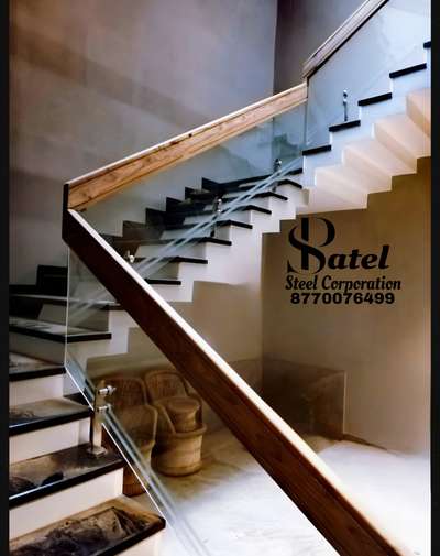 Wooden Railling With toughen Glass

#GlassBalconyRailing #GlassHandRailStaircase #woodenhandrails #Woodenhandrail #GlassStaircase #ssrailing #SS #kolopost #koło #kolo #koloindia #koloeducalion #topview