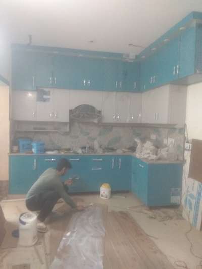 Delhi carpenter